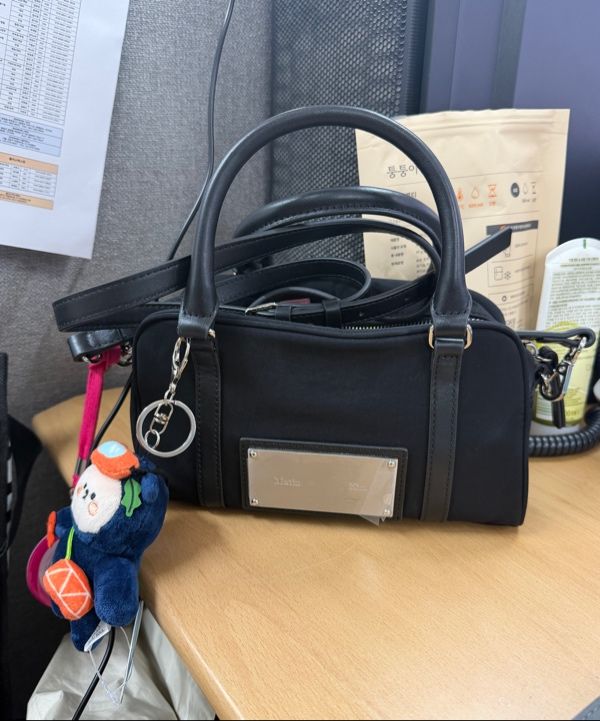 MUSINSA公式 | MATIN KIM BABY SPORTY TOTE BAG IN BLACK