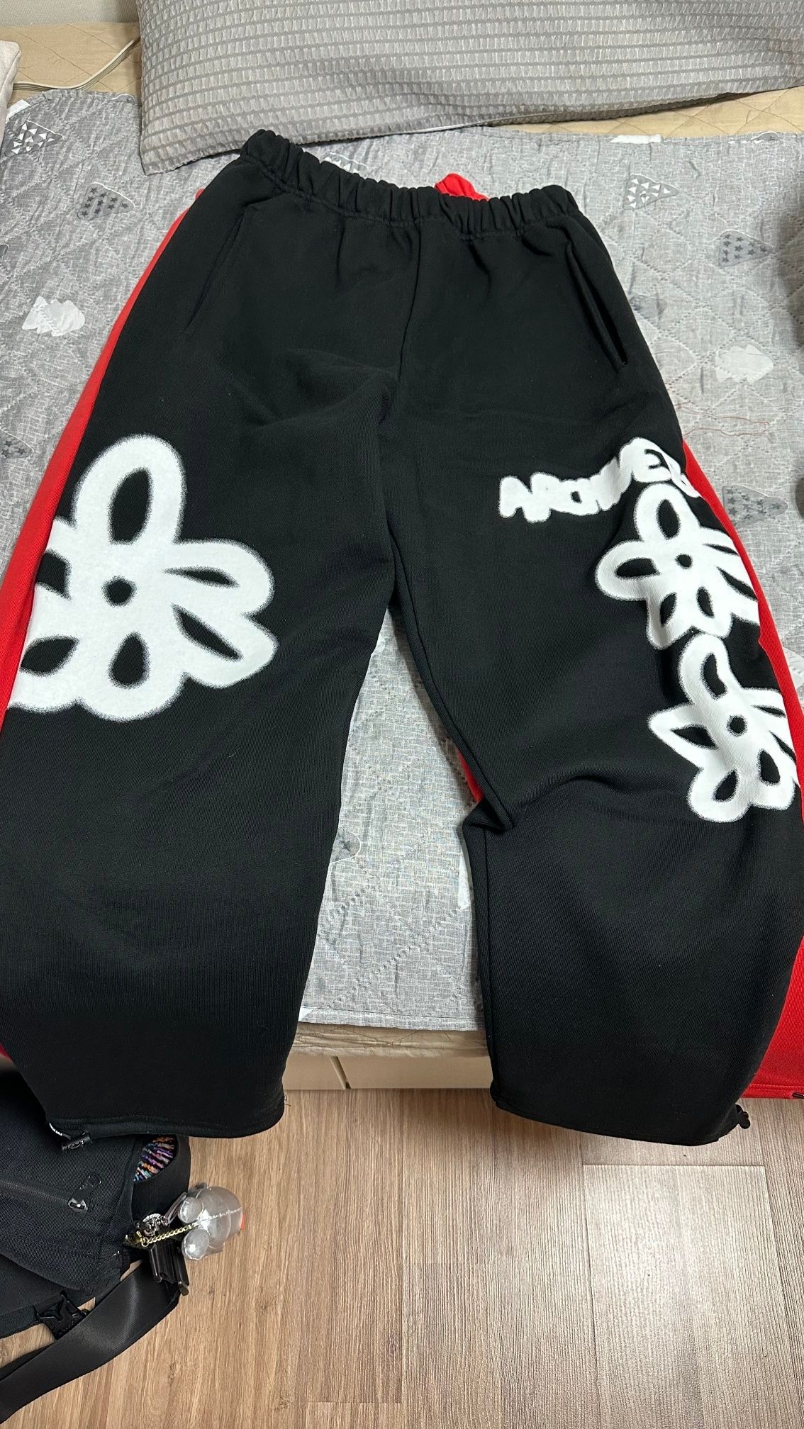 MUSINSA公式 | ARCHIVE BOLD 939 DAISY SWEAT PANTS_BLACK