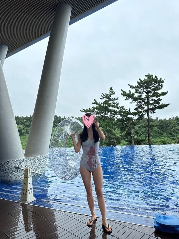 MUSINSA公式 | NACHE COSMIC SWIM SUIT (LIGHT GRAY)