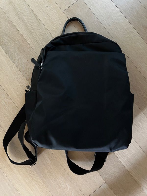 MUSINSA | ITHINKSO URBAN BACKPACK Urban Backpack display picture 1