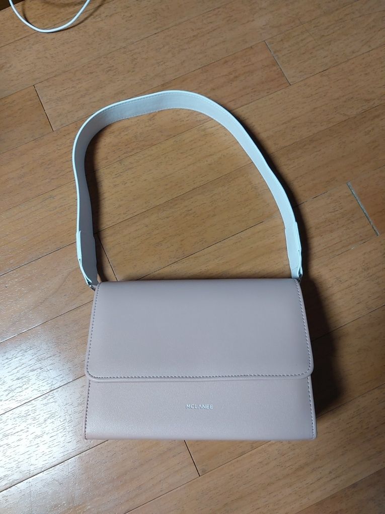 MUSINSA | MCLANEE Lapis shoulder and cross bag