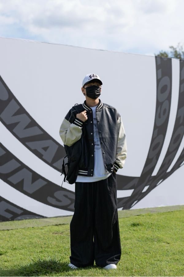 【VETEZE】22FW★ Vegan Leather Lining Varsity Jacket MUSINSA | VETEZE [Vegan Leather] Lining Varsity Jacket (Black)