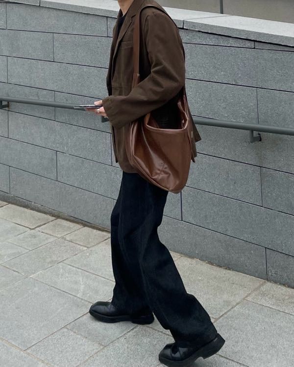 MUSINSA | MIMTHEWARDROBE Montage Easy Messenger Bag