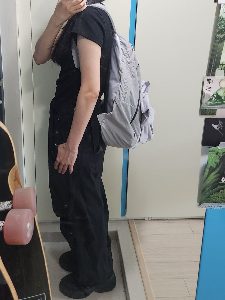 MUSINSA公式 | IUGAMAKARAS Knotted Backpack Type A (Nylon-Silver)
