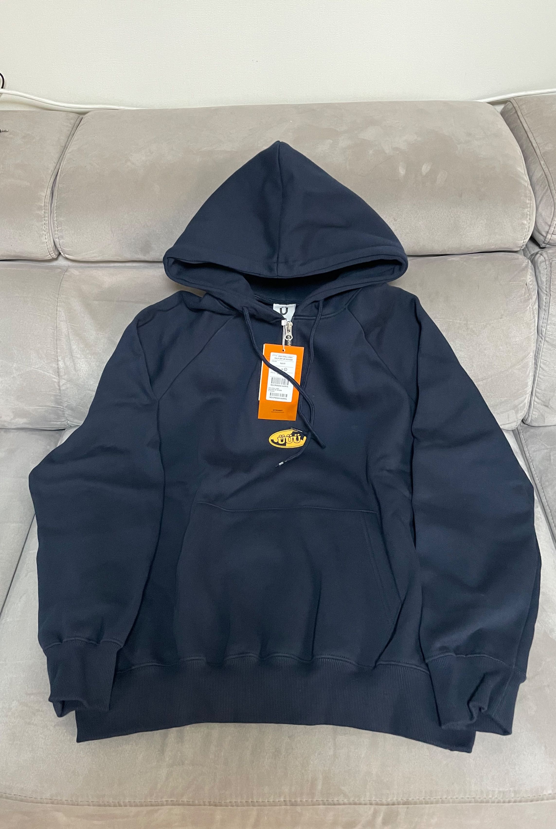 muimui MUSINSA | ISTKUNST UUU OVAL LOGO HALF ZIP UP HOODIE_NAVY