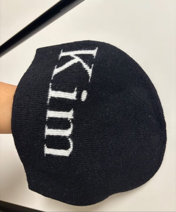 MUSINSA公式 | MATIN KIM LOGO JACQUARD SHORT BEANIE IN BLACK