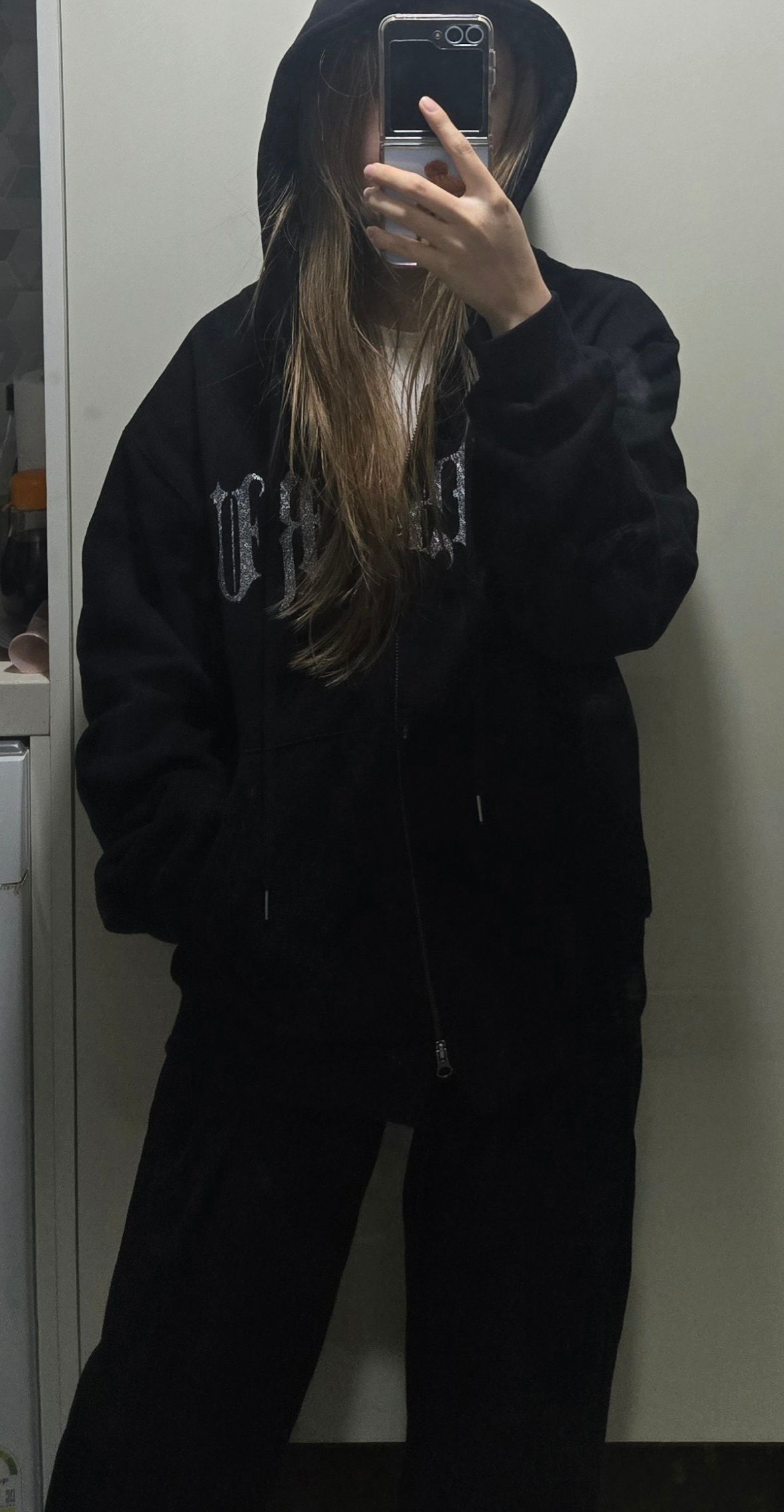 トップス LUVISTRUE MZ 2-WAY GLITTER HOOD ZIP UP MUSINSA | LUVISTRUE MZ 2-WAY GLITTER HOOD ZIP UP_BLACK
