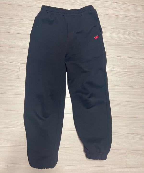 [ KIRSH ]★韓国大人気★SMALL CHERRY JOGGER PANTS MUSINSA | KIRSH Small Cherry Jogger Pants [White]