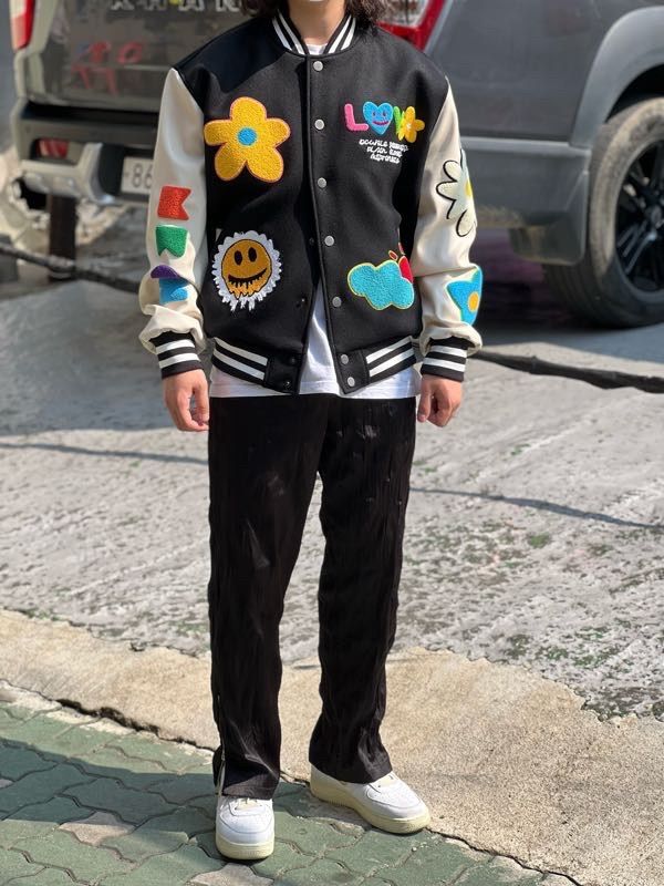 MISTER CHILD★韓国★人気★MULTI LOGO VASITY JACKET/追跡あり MISTER CHILD☆韓国☆人気☆MULTI LOGO VASITY JACKET/追跡あり