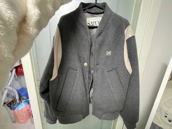 MUSINSA | SATUR Percy collarless varsity jacket charcoal gray