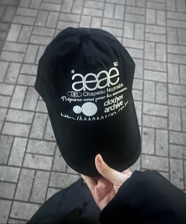 MUSINSA | AEAE WEB LOGO 5PANNEL CAP [BLACK]