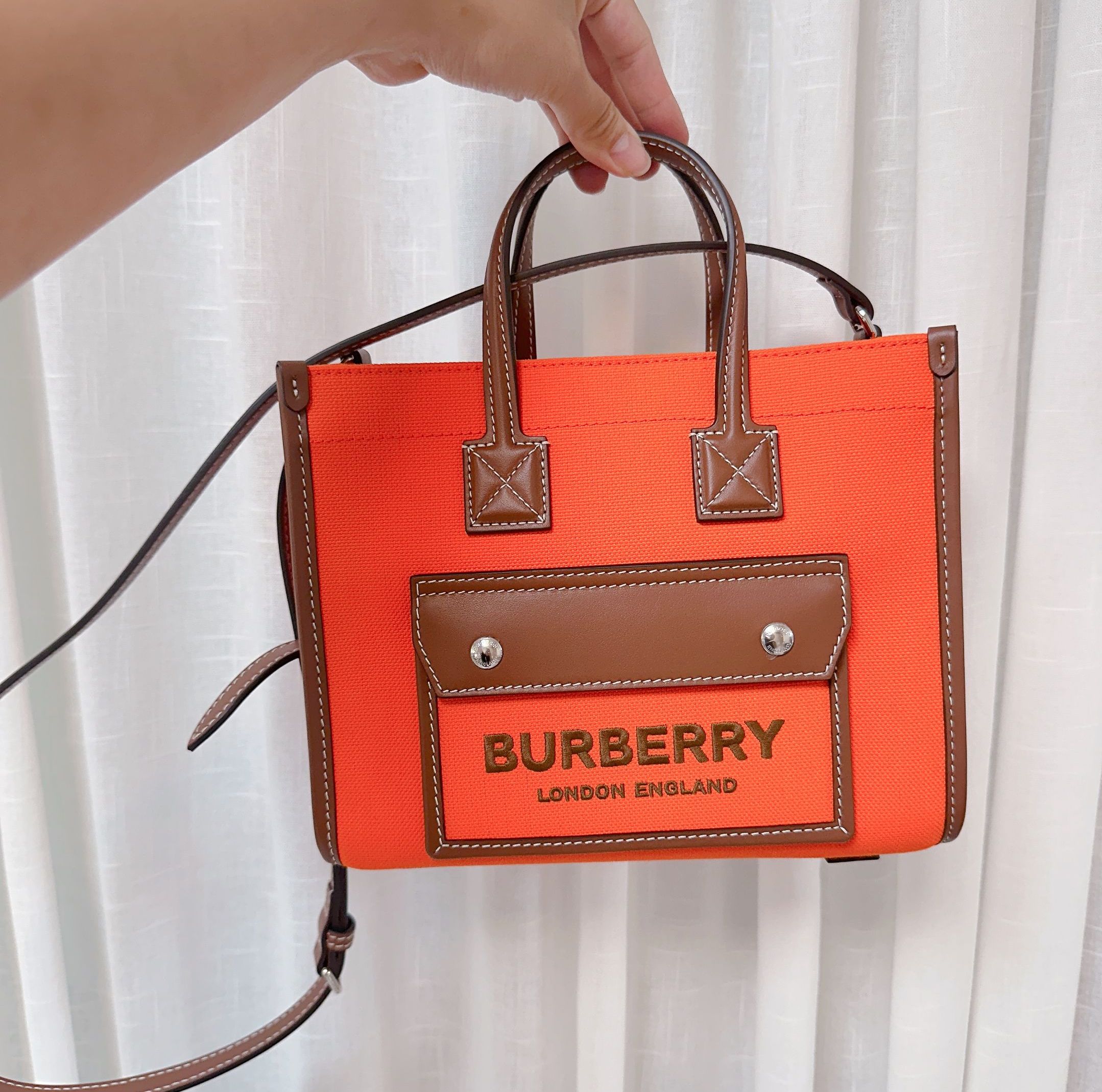 MUSINSA | BURBERRY Mini Freya Two-Tone Canvas Tote Bag