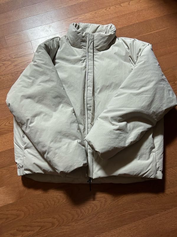 MUSINSA公式 | ANOTHER OFFICE Snowman Down Jacket (Almond Milk)