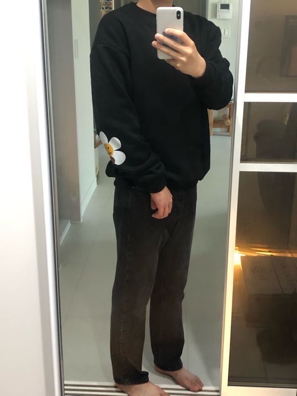 [GRAVER]★ELBOW FLOWER BEAR SMILE SWEATSHIRT Designer fashion, Seoul-fully created | W Concept