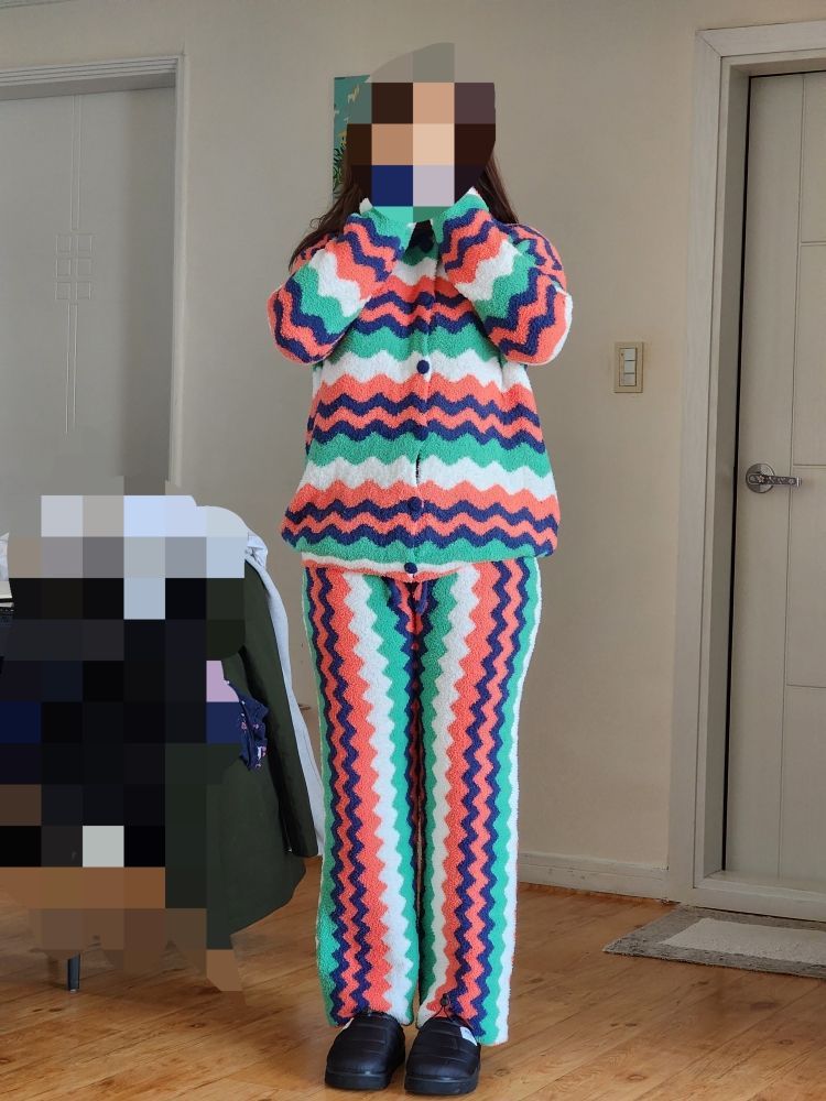 MUSINSA | WIGGLE WIGGLE FASHION Pajama Set (Long) - Zigzag