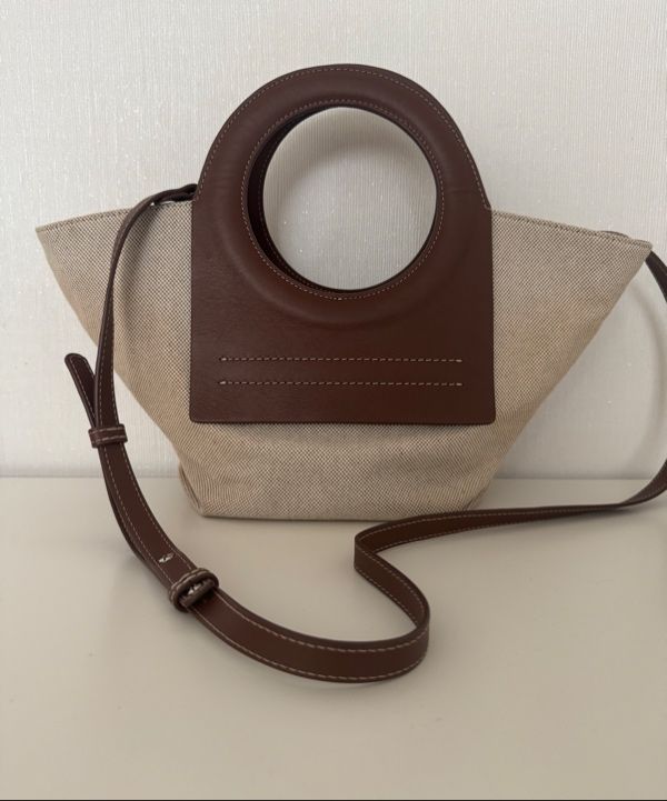 MUSINSA公式 | HEREU Mini Color Tote Bag - Beige: Black
