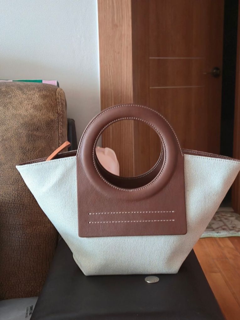 ◆HEREU◆ Mini color tote bag beige black WBS21CAMI001 WBS21 MUSINSA公式 | HEREU Mini Color Tote Bag - Beige: Black
