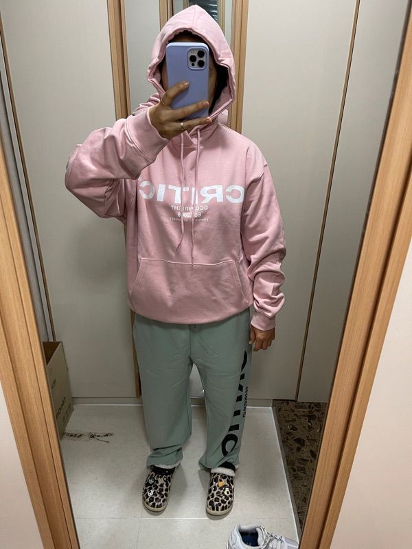 MUSINSA | CRITIC OG Logo Hoodie Charcoal