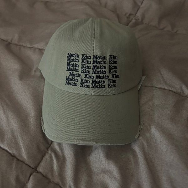 MUSINSA公式 | MATIN KIM LETTERING WASHED BALL CAP IN LIGHT GRAY