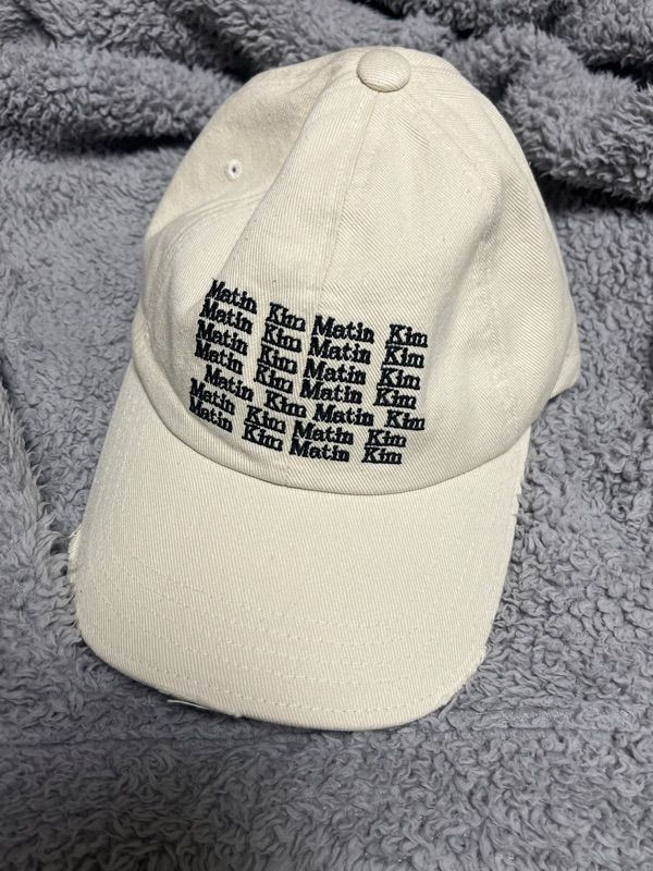 MUSINSA公式 | MATIN KIM LETTERING WASHED BALL CAP IN IVORY