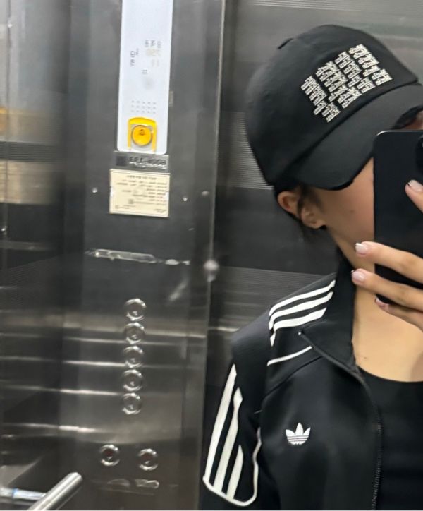 MUSINSA公式 | MATIN KIM LETTERING WASHED BALL CAP IN BLACK