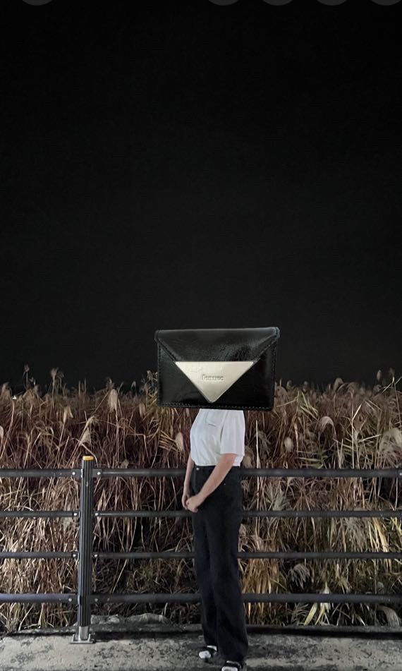 MUSINSA | fennec CRINKLE TRIANGLE ACCORDION POCKET - BLACK