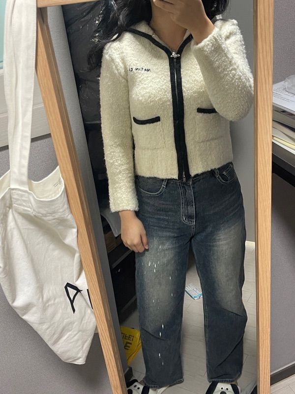 MUSINSA公式 | MATIN KIM LINE POINTED HOODY ZIP CARDIGAN IN IVORY