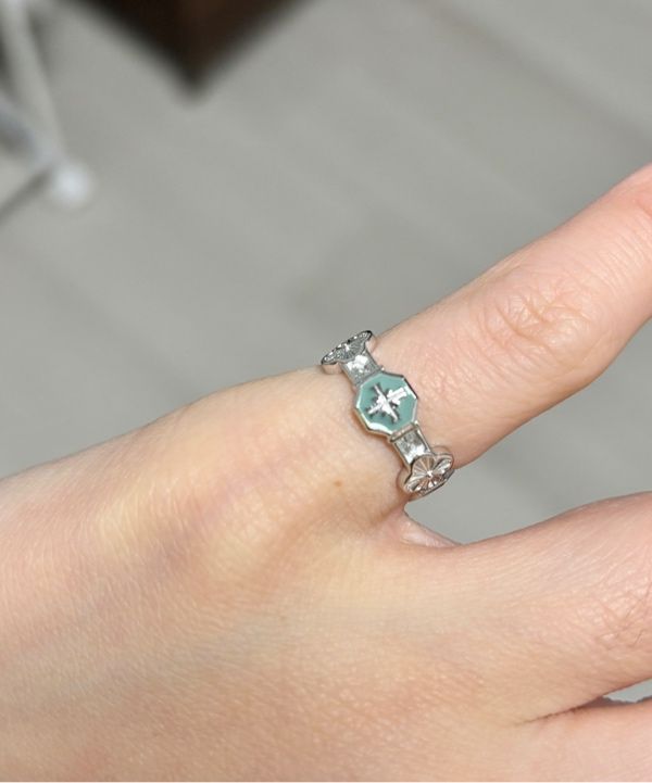 【MUSEE.ART】正規品◆Cross angle flower miss ring◆送料無料 MUSINSA | MUSEE.ART Cross Angle Flower Miss Ring-Lavender