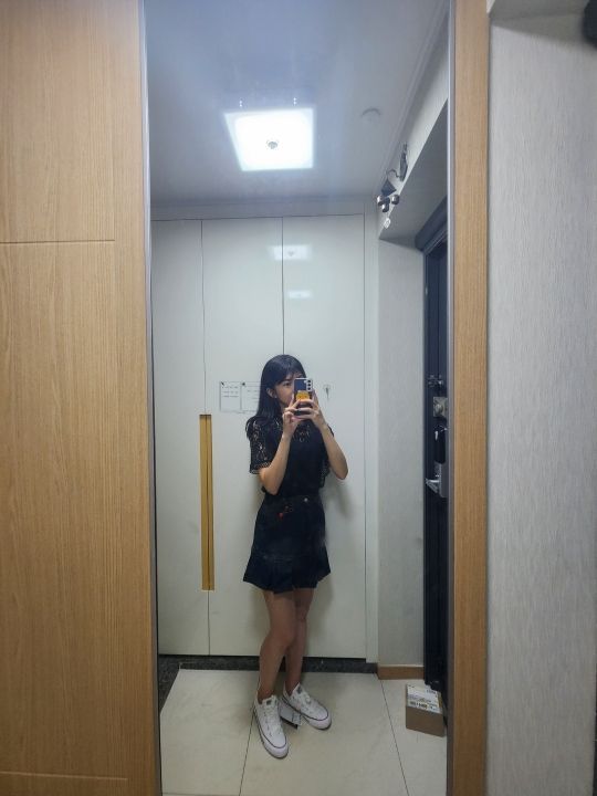 ワンピース KIRSH Cherry Pleated Denim Skirt Dark Blue KKRMCDK502M MUSINSA | KIRSH Cherry Pleated Denim Skirt [Dark Blue]