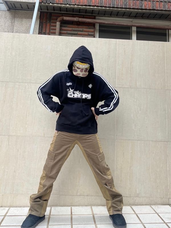 BORN CHAMPS★CHMPS TROPHY PIGMENT HOODIE B23FT13 Item BORN CHAMPS CHMPS TROPHY PIGMENT HOODIE B23FT13CR | GVG