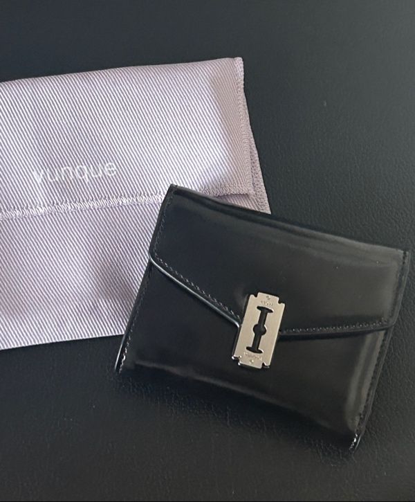 MUSINSA公式 | VUNQUE オッカム V 半財布 (ブラック)