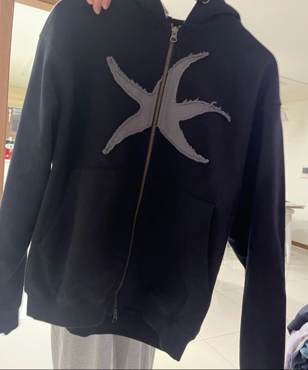 MUSINSA公式 | THE COLDEST MOMENT TCM starfish hooded zip-up (black)