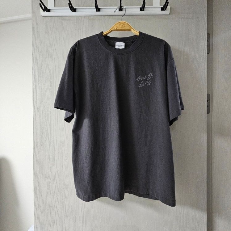 MUSINSA | acmé de la vie SCRIPT LOGO PRINTING SHORT SLEEVE T