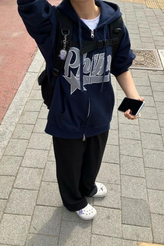 ◆PHYPS STAR TAIL スウェット/3色◆ MUSINSA | PHYPS STAR TAIL LOGO CREWNECK NAVY