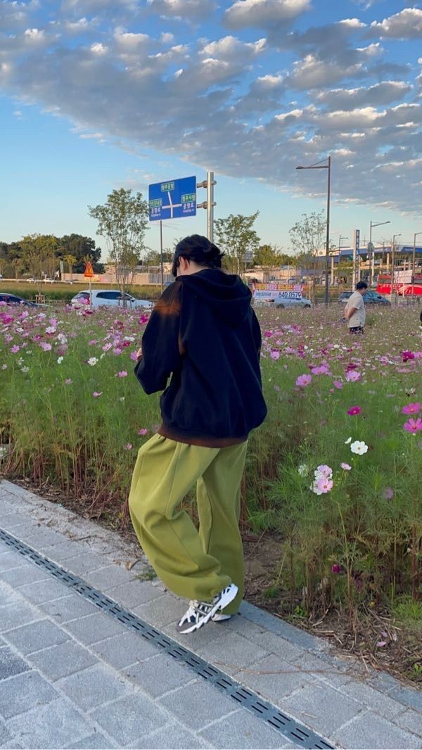 MUSINSA公式 | BASEMOMENT side tuck wide sweatpants black