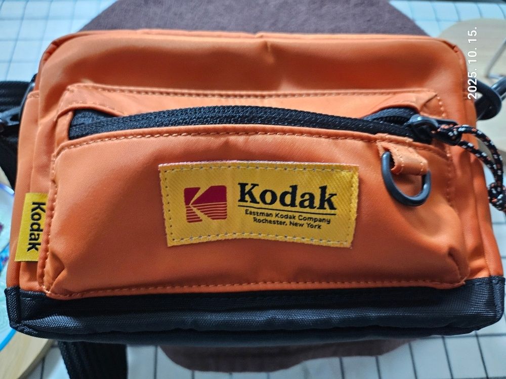 MUSINSA公式 | KODAK エッセンシャルスクエアミニクロスバッグ ORANGE