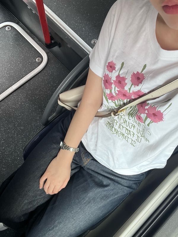 MUSINSA | LARTIGENT L2 GRASS FLOWER T-SHIRT(NAVY)