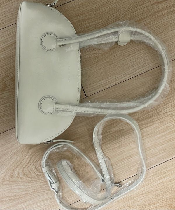 MUSINSA | MARGESHERWOOD BESSETTE SHOULDER + STRAP - vanilla
