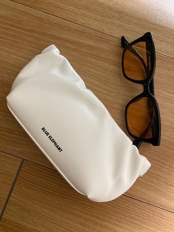 トリケラトプス BLUE ELEPHANT CAPELLA New] Korea Brand Blue Elephant Sunglasses CAPELLA Black