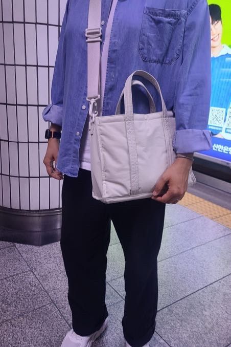 sweetch ★TOTE BRIEF 001 WIDE S 4色★ 韓国 トートバッグ MUSINSA | SWEETCH TOTE BRIEF 001 WIDE S Black
