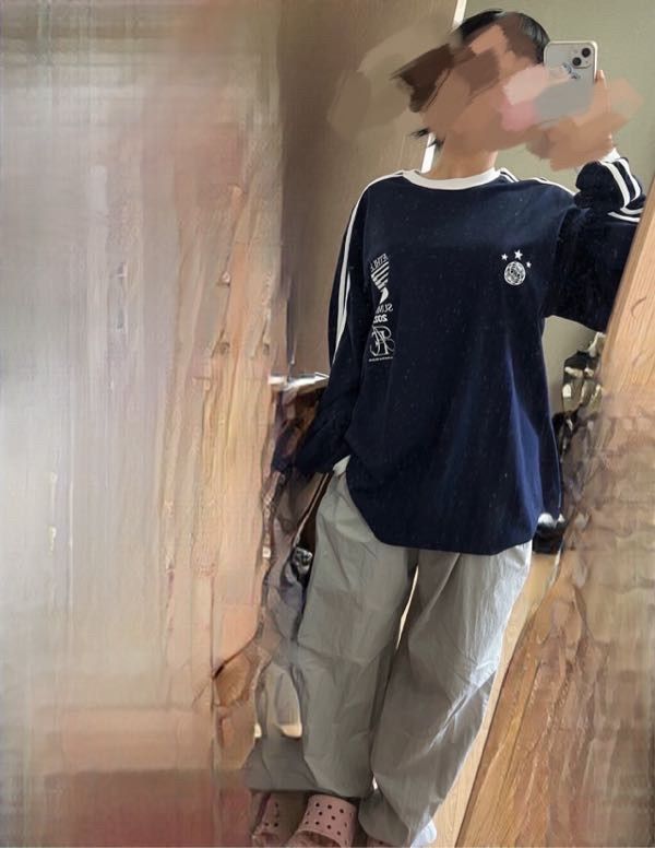 [AEAE]◆韓国大人気◆ Athlete Stripe L/S 2色 ◆追跡可◆ 35％OFF】 AEAE☆韓国☆人気☆Athlete Stripe L/S 2色 ロンT