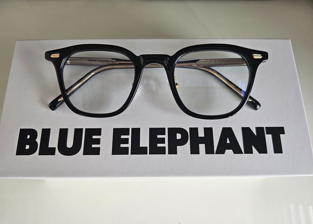 MUSINSA | BLUE ELEPHANT LATW black