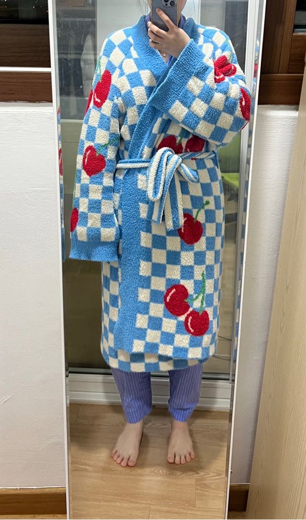 【Wiggle Wiggle】SILKY ROBE Designer fashion, Seoul-fully created | W Concept