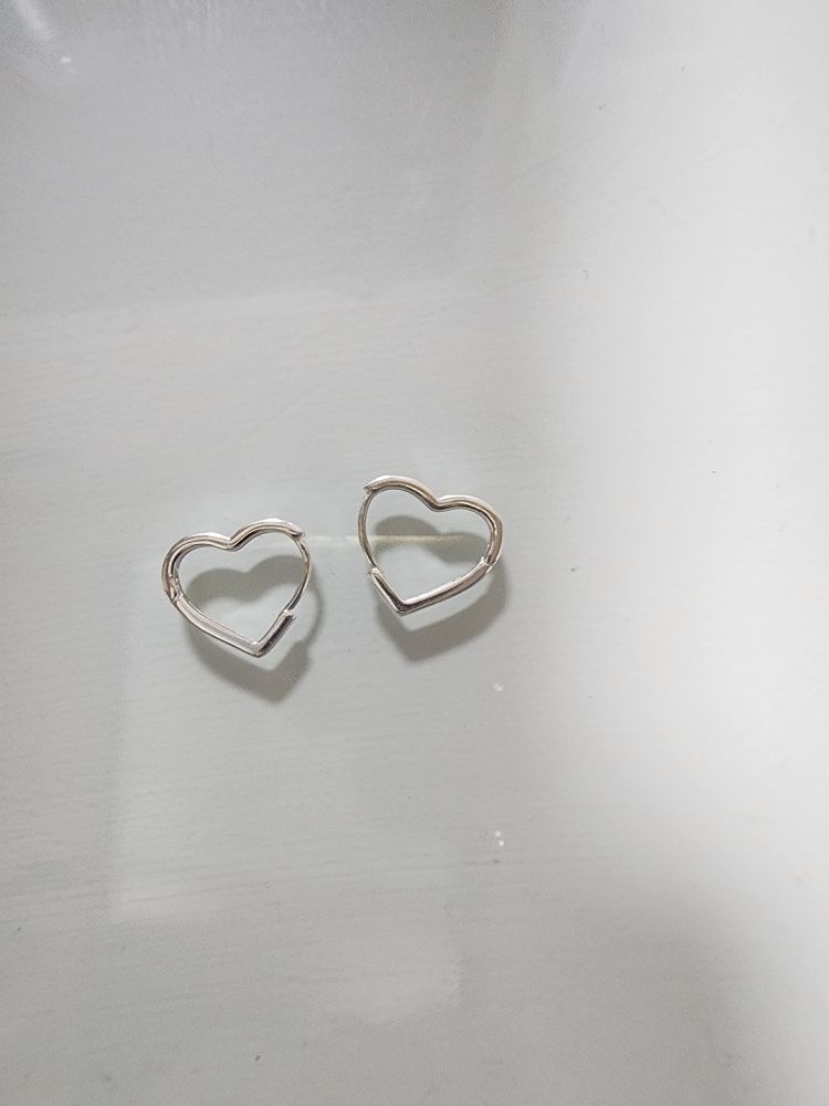 イヤリング TATIANA Silver 925 Love It Hoop Earrings EC1981 MUSINSA公式 | TATIANA (Silver 925) Love It Hoop Earrings EC1981