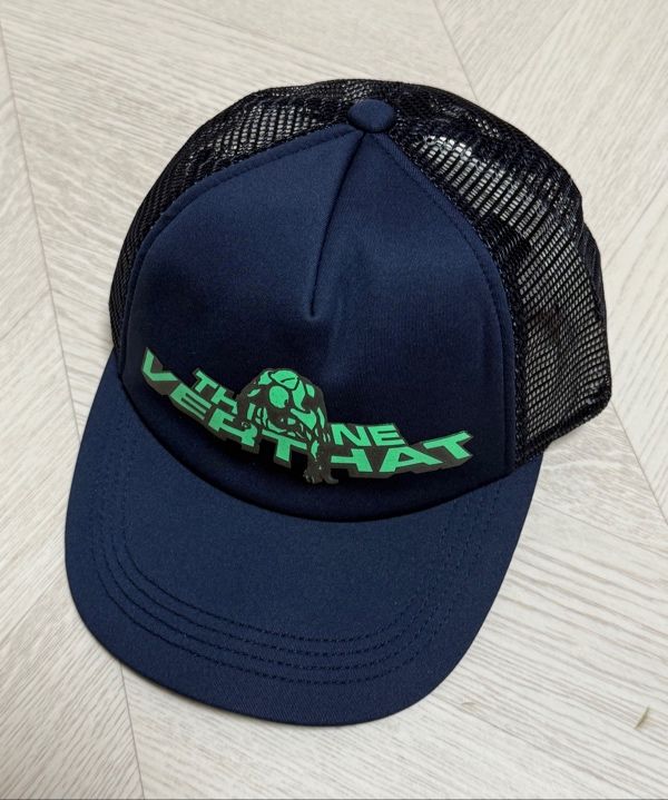thisisneverthat * First Man Title Mesh Trucker Cap キャップ First Man Title Mesh Trucker Cap - thisisneverthat®