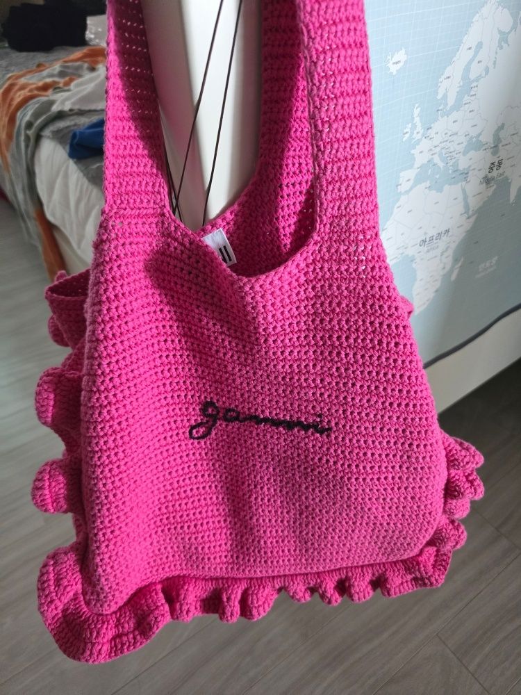 MUSINSA | GANNI Cotton Crochet Frill Tote Bag - Shocking