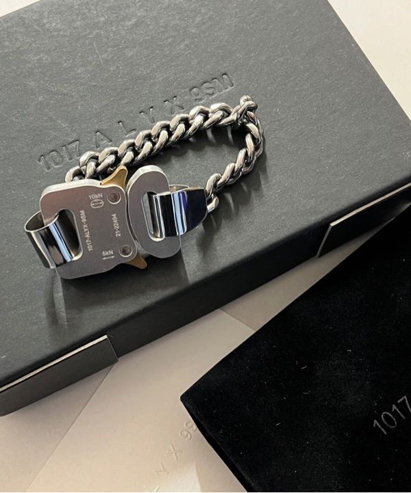 MUSINSA | 1017 ALYX 9SM Metal Buckle Bracelet - Silver