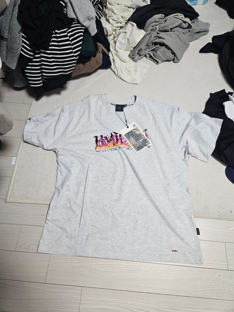 MUSINSA | ROMANTIC CROWN Blaze Logo T-Shirt_Black