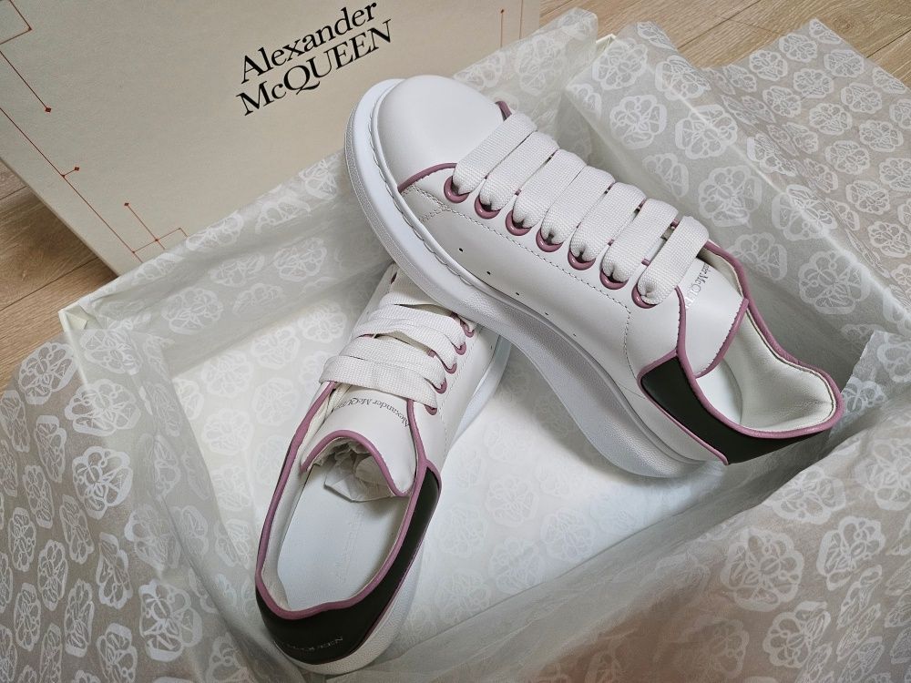 MUSINSA | ALEXANDER McQUEEN Oversize Sneakers - White