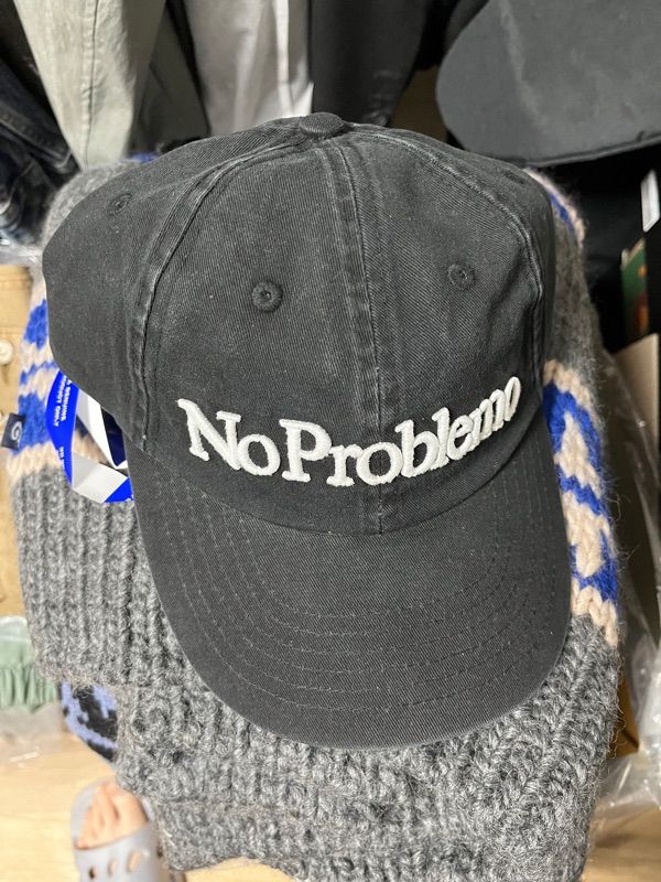 Aries NoProblem 刺繍キャップ 黒 Aries NoProblem 刺繍キャップ 黒